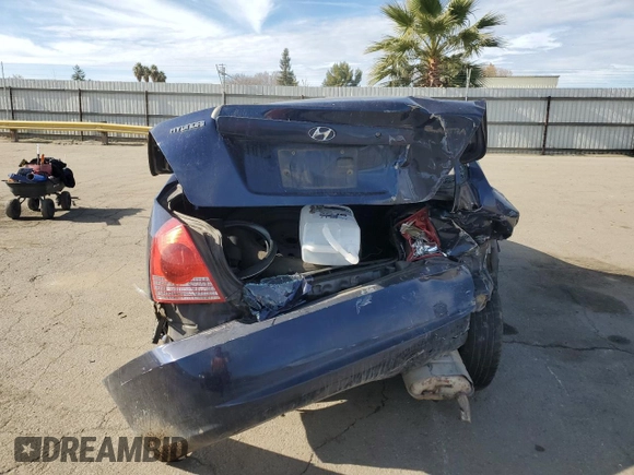 2004 Hyundai Elantra GLS z VIN KMHDN46D94U898709, wystawiony jako Copart lot #84770704 z przebiegiem 216 785 mil mil oraz Szkoda całkowita • Salvage title. Historia ofert i sprzedaży dostępna na DreamBid. Obrazek 6.