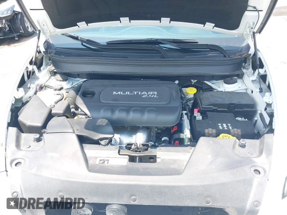 2016 Jeep Cherokee Sport with VIN 1C4PJLAB1GW336793, listed as a IAAI auction lot 42437118 with 8,424 mi miles and . Bid and sale history available at DreamBid. Image 10.