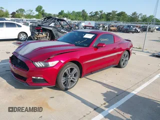 2017 Ford Mustang V6 z VIN 1FA6P8AMXH5226346, wystawiony jako IAAI lot #42400457 z przebiegiem 147 953 mil mil oraz . Historia ofert i sprzedaży dostępna na DreamBid. Obrazek 2.