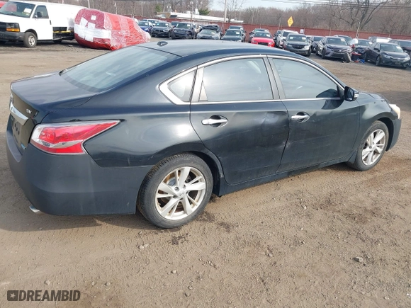 2014 Nissan Altima 2.5 SV with VIN 1N4AL3AP8EC420528, listed as a IAAI auction lot 41779180 with 88,628 mi miles. Bid and sale history available at carsss.com. Image 4.