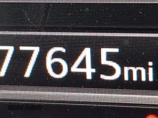 2018 Audi A4 Premium Plus z VIN WAUENAF4XJA095831, wystawiony jako IAAI lot #42192885 z przebiegiem 77 645 mil mil oraz . Historia ofert i sprzedaży dostępna na DreamBid. Obrazek 15.