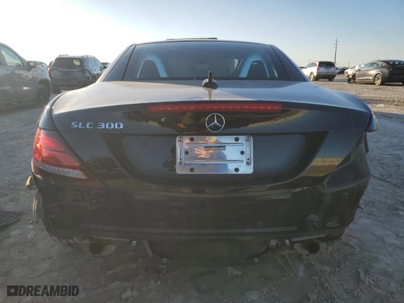 2020 Mercedes-Benz SLC with VIN W1KPK3JA2LF170126, listed as a Copart auction lot 88535245 with 60,141 mi miles and Salvage Title. Bid and sale history available at carsss.com. Image 6.