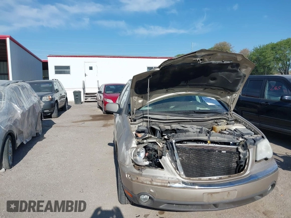 2007 Chrysler Pacifica Touring с VIN 2A8GF68X97R321657, выставлен на аукционе IAAI как лот 42234925 с пробегом 180 253 миль миль и . История ставок и продаж доступна на DreamBid. Изображение 12.