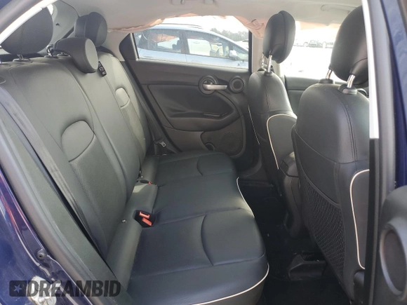 2018 FIAT 500X Lounge with VIN ZFBCFXDBXJP716061, listed as a Copart auction lot 44302775 with 68,128 mi miles and Salvage title. Bid and sale history available at DreamBid. Image 11.