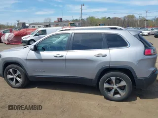 2019 Jeep Cherokee Limited with VIN 1C4PJMDX3KD254825, listed as a IAAI auction lot 42067129 with 120,304 mi miles and . Bid and sale history available at DreamBid. Image 14.