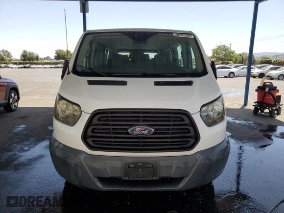 2015 Ford Transit XL z VIN 1FBZX2ZM6FKA21165, wystawiony jako Copart lot #61304635 z przebiegiem 186 526 mil mil oraz Czysty tytuł • Clean title. Historia ofert i sprzedaży dostępna na DreamBid. Obrazek 5.