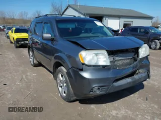 2012 Honda Pilot EX-L with VIN 5FNYF4H55CB040430, listed as a IAAI auction lot 41952800 with 247,175 mi miles and . Bid and sale history available at carsss.com. Image 1.