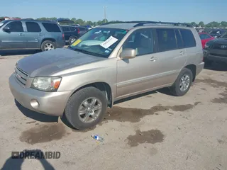 2006 Toyota Highlander w/3rd Row z VIN JTEEP21A460141050, wystawiony jako IAAI lot #42043515 z przebiegiem 184 126 mil mil oraz . Historia ofert i sprzedaży dostępna na DreamBid. Obrazek 2.