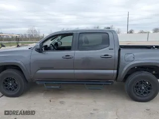 2021 Toyota Tacoma 2WD SR5 with VIN 5TFAZ5CN4MX113767, listed as a IAAI auction lot 41233626 with 52,859 mi miles. Bid and sale history available at carsss.com. Image 14.