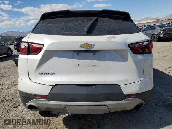 2020 Chevrolet Blazer LT z VIN 3GNKBCRS8LS702225, wystawiony jako Copart lot #55178455 z przebiegiem Nie podano mil oraz Szkoda całkowita • Salvage title. Historia ofert i sprzedaży dostępna na DreamBid. Obrazek 6.