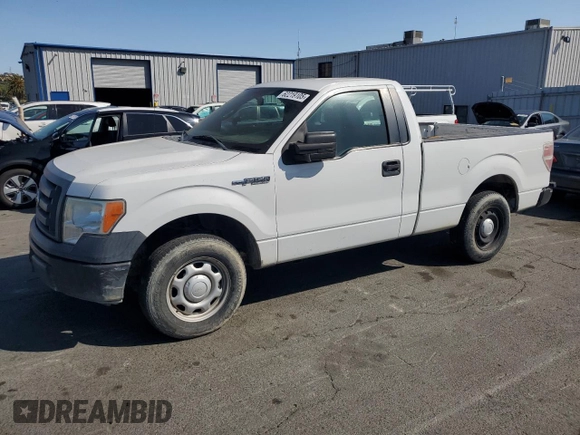 2011 Ford F-150 XL z VIN 1FTMF1CF2BFC77724, wystawiony jako Copart lot #62219105 z przebiegiem 268 043 mil mil oraz Czysty tytuł • Clean title. Historia ofert i sprzedaży dostępna na DreamBid. Obrazek 1.