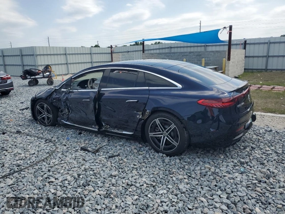 2022 Mercedes-Benz EQS 580 z VIN W1KCG4EB1NA021781, wystawiony jako Copart lot #53314125 z przebiegiem 22 867 mil mil oraz Nie do naprawy. Historia ofert i sprzedaży dostępna na DreamBid. Obrazek 2.