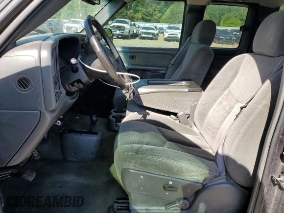 2003 Chevrolet Silverado 1500 LT with VIN 2GCEK19T531339753, listed as a Copart auction lot 54064945 with 156,826 mi miles and Salvage Title. Bid and sale history available at DreamBid. Image 7.