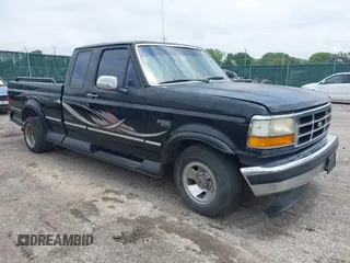 1994 Ford F-150 z VIN 1FTEX15H3RKB77925, wystawiony jako IAAI lot #42449659 z przebiegiem Nie podano mil oraz . Historia ofert i sprzedaży dostępna na DreamBid. Obrazek 1.