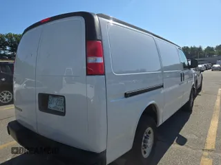 2022 Chevrolet Express Cargo with VIN 1GCWGAFPXN1225074, listed as a IAAI auction lot 42666702 with 101,508 mi miles and . Bid and sale history available at DreamBid. Image 6.