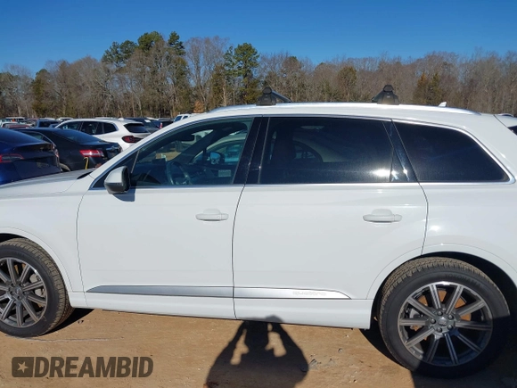 2019 Audi Q7 Premium Plus with VIN WA1LHAF71KD044983, listed as a IAAI auction lot 41367170 with 62,564 mi miles and . Bid and sale history available at DreamBid. Image 14.