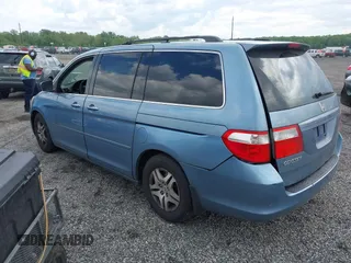 2007 Honda Odyssey EX z VIN 5FNRL38467B087065, wystawiony jako IAAI lot #42204370 z przebiegiem 242 844 mil mil oraz . Historia ofert i sprzedaży dostępna na DreamBid. Obrazek 3.