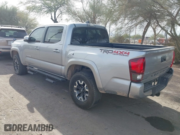 2020 Toyota Tacoma SR5 with VIN 3TMCZ5AN1LM324828, listed as a IAAI auction lot 40977362 with 33,906 mi miles and . Bid and sale history available at DreamBid. Image 3.