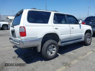 1997 Toyota 4Runner SR5 с VIN JT3GN86R0V0025626, выставлен на аукционе IAAI как лот 42303710 с пробегом 174 320 миль миль и . История ставок и продаж доступна на DreamBid. Изображение 4.