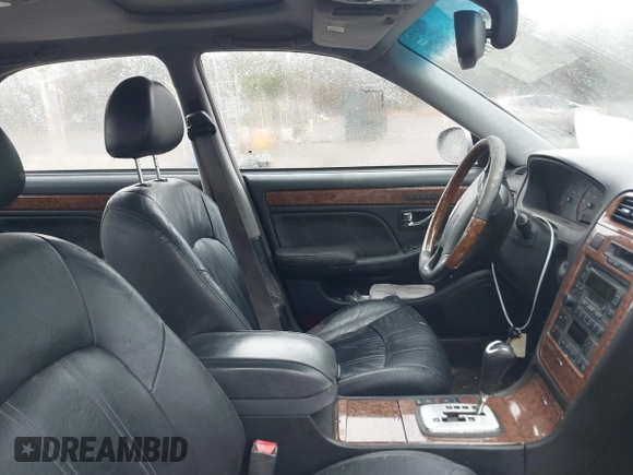 2005 Hyundai XG z VIN KMHFU45EX5A392573, wystawiony jako IAAI lot #41624199 z przebiegiem 200 014 mil mil oraz . Historia ofert i sprzedaży dostępna na DreamBid. Obrazek 5.