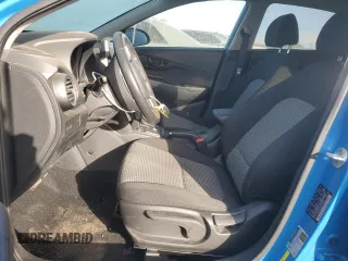 2018 Hyundai Kona SEL with VIN KM8K2CAA8JU152223, listed as a Copart auction lot 84229984 with 63,916 mi miles and Salvage Title. Bid and sale history available at carsss.com. Image 7.