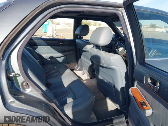 1991 Lexus LS z VIN JT8UF11E3M0093567, wystawiony jako IAAI lot #41647408 z przebiegiem 191 382 mil mil oraz . Historia ofert i sprzedaży dostępna na DreamBid. Obrazek 8.