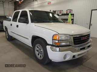 2006 GMC Sierra 1500 SLE1 z VIN 2GTEC13Z261354399, wystawiony jako IAAI lot #41132661 z przebiegiem 187 696 mil mil oraz . Historia ofert i sprzedaży dostępna na DreamBid. Obrazek 1.