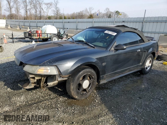 2000 Ford Mustang GT with VIN 1FAFP45X4YF270902, listed as a Copart auction lot 48821005 with 0 mi miles and Salvage Title. Bid and sale history available at carsss.com. Image 1.