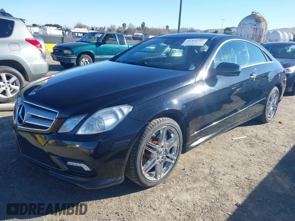 2010 Mercedes-Benz E-Class E 550 with VIN WDDKJ7CBXAF019381, listed as a IAAI auction lot 41392705 with 76,082 mi miles. Bid and sale history available at carsss.com. Image 2.