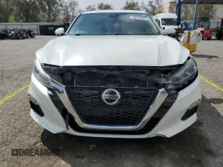 2021 Nissan Altima SV z VIN 1N4BL4DV1MN385337, wystawiony jako Copart lot #50422555 z przebiegiem 111 679 mil mil oraz Szkoda całkowita • Salvage title. Historia ofert i sprzedaży dostępna na DreamBid. Obrazek 5.