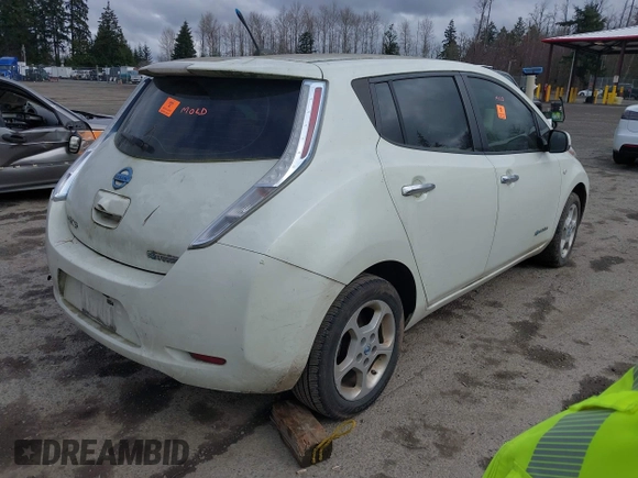 2011 Nissan LEAF SL-e with VIN JN1AZ0CP2BT009158, listed as a IAAI auction lot 41754148 with 115,178 mi miles. Bid and sale history available at carsss.com. Image 4.