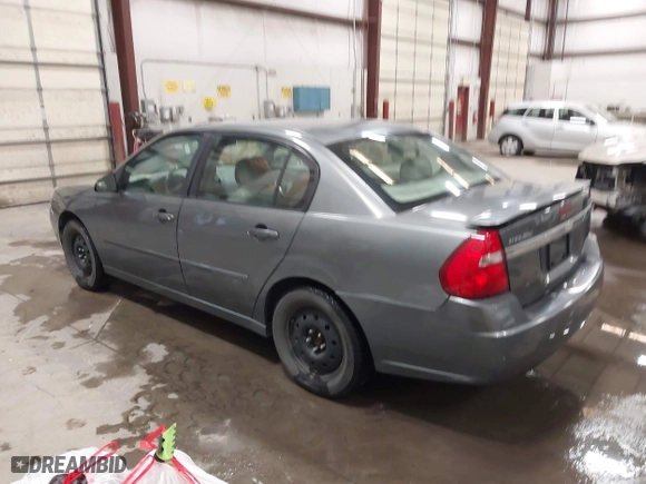 2004 Chevrolet Malibu LT with VIN 1G1ZU54884F204047, listed as a IAAI auction lot 41735285 with 104,781 mi miles. Bid and sale history available at carsss.com. Image 3.