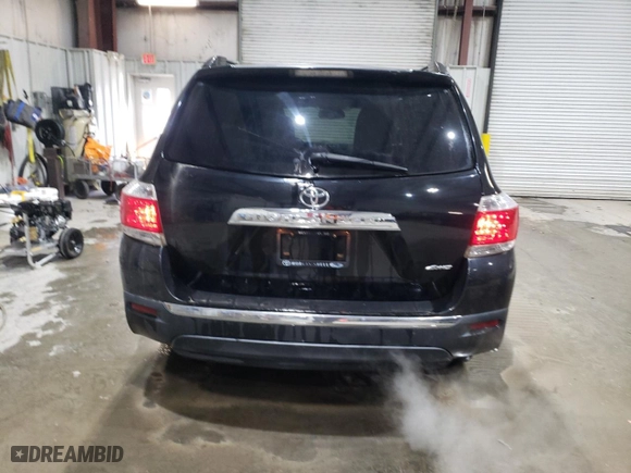 2013 Toyota Highlander with VIN 5TDBK3EH8DS242573, listed as a Copart auction lot 41756835 with 194,934 mi miles and Salvage Title. Bid and sale history available at carsss.com. Image 6.