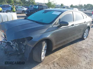 2020 Ford Fusion SE with VIN 3FA6P0HDXLR263572, listed as a IAAI auction lot 41989167 with 42,522 mi miles. Bid and sale history available at carsss.com. Image 2.