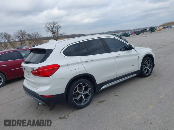2016 BMW X1 xDrive28i with VIN WBXHT3C35GP886144, listed as a IAAI auction lot 41954742 with 89,268 mi miles. Bid and sale history available at carsss.com. Image 4.