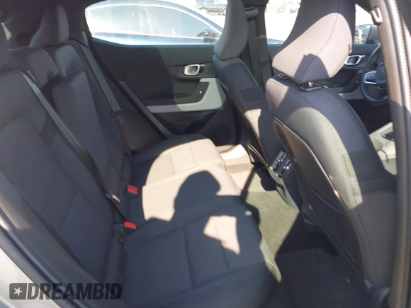 2021 Polestar 2 Launch Edition z VIN LPSED3KA2ML006199, wystawiony jako IAAI lot #42107287 z przebiegiem 27 337 mil mil oraz . Historia ofert i sprzedaży dostępna na DreamBid. Obrazek 8.
