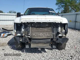 2010 Ford F-250 XL z VIN 1FTSX2B51AEA56414, wystawiony jako Copart lot #54425955 z przebiegiem 84 432 mil mil oraz Szkody całkowita. Historia ofert i sprzedaży dostępna na DreamBid. Obrazek 5.