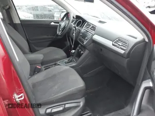 2018 Volkswagen Tiguan S with VIN 3VV1B7AX8JM124827, listed as a IAAI auction lot 41544321 with 101,492 mi miles and . Bid and sale history available at DreamBid. Image 5.