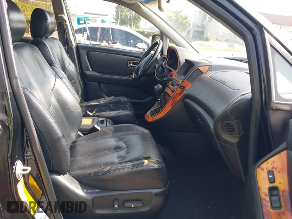 2001 Lexus RX 300 z VIN JTJHF10UX10181150, wystawiony jako IAAI lot #42474131 z przebiegiem 143 047 mil mil oraz . Historia ofert i sprzedaży dostępna na DreamBid. Obrazek 5.