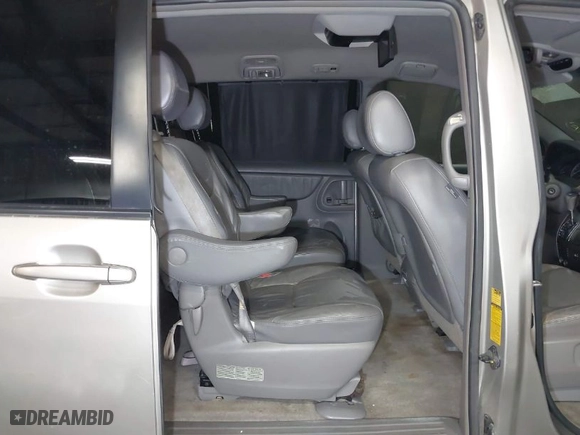 2005 Toyota Sienna XLE with VIN 5TDBA22CX5S036257, listed as a IAAI auction lot 42002366 with 154,584 mi miles. Bid and sale history available at carsss.com. Image 8.