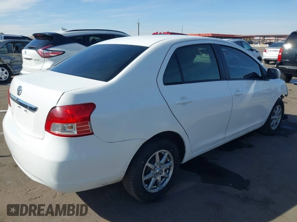 2009 Toyota Yaris z VIN JTDBT903X94060680, wystawiony jako IAAI lot #41590498 z przebiegiem 139 196 mil mil oraz . Historia ofert i sprzedaży dostępna na DreamBid. Obrazek 4.