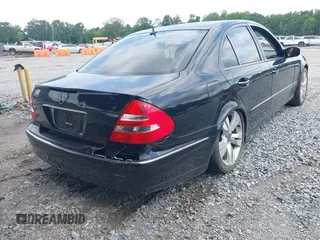 2005 Mercedes-Benz E 500 z VIN WDBUF70J85A683972, wystawiony jako IAAI lot #42400796 z przebiegiem 227 867 mil mil oraz . Historia ofert i sprzedaży dostępna na DreamBid. Obrazek 4.