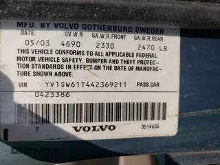 2004 Volvo V70 with VIN YV1SW61T442369211, listed as a Copart auction lot 69354244 with 245,721 mi miles and Clean Title. Bid and sale history available at carsss.com. Image 12.