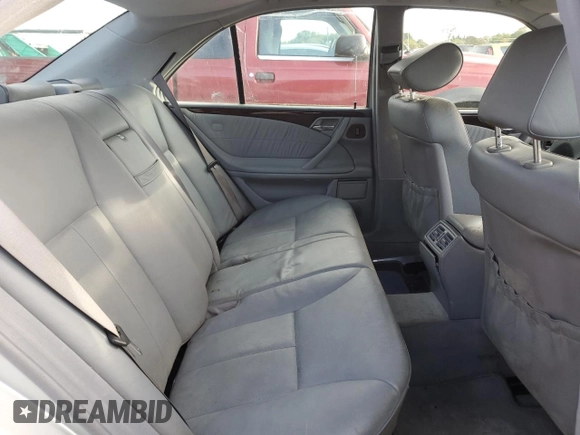 2001 Mercedes-Benz E-Class AWD with VIN WDBJF82J41X052567, listed as a Copart auction lot 75853904 with 111,491 mi miles and Clean Title. Bid and sale history available at carsss.com. Image 10.