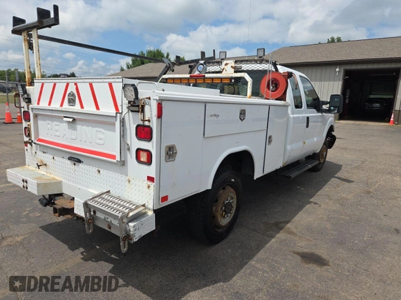 2015 Ford F-250 XL with VIN 1FD7X2B66FEC84863, listed as a IAAI auction lot 42791463 with 263,872 mi miles and . Bid and sale history available at DreamBid. Image 26.