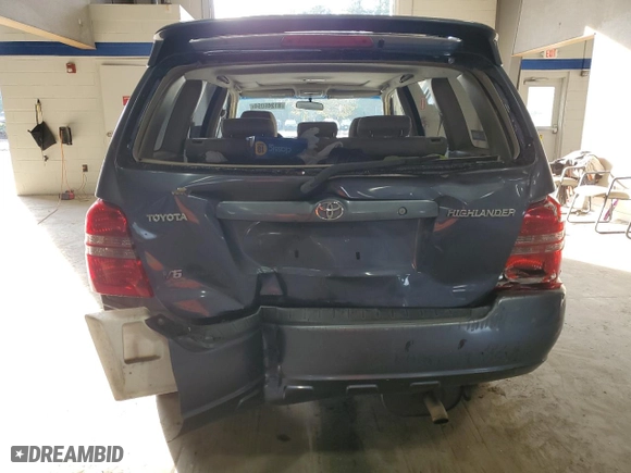 2002 Toyota Highlander with VIN JTEHF21A820071269, listed as a Copart auction lot 81246064 with 210,249 mi miles and Salvage Title. Bid and sale history available at carsss.com. Image 6.