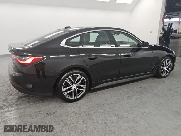 2024 BMW 4 Series 430i with VIN WBA63AV08RFS57320, listed as a Copart auction lot 48373115 with 29,492 mi miles and Clean Title. Bid and sale history available at carsss.com. Image 3.