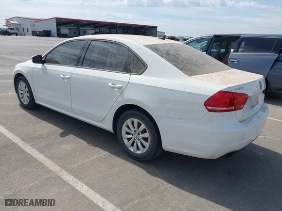2014 Volkswagen Passat Wolfsburg Ed with VIN 1VWAT7A32EC099677, listed as a IAAI auction lot 41872416 with 182,392 mi miles. Bid and sale history available at carsss.com. Image 3.