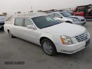 2006 Cadillac DTS Professional z VIN 1GEEH06Y86U500525, wystawiony jako IAAI lot #41835553 z przebiegiem 55 552 mil mil oraz . Historia ofert i sprzedaży dostępna na DreamBid. Obrazek 1.