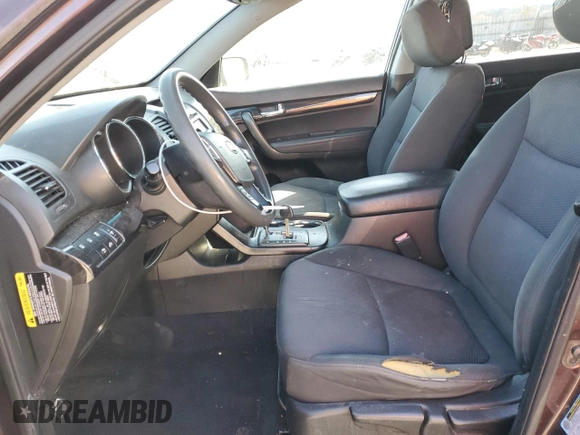 2011 Kia Sorento LX with VIN 5XYKT4A20BG083899, listed as a Copart auction lot 51536675 with 211,323 mi miles and Clean Title. Bid and sale history available at DreamBid. Image 7.